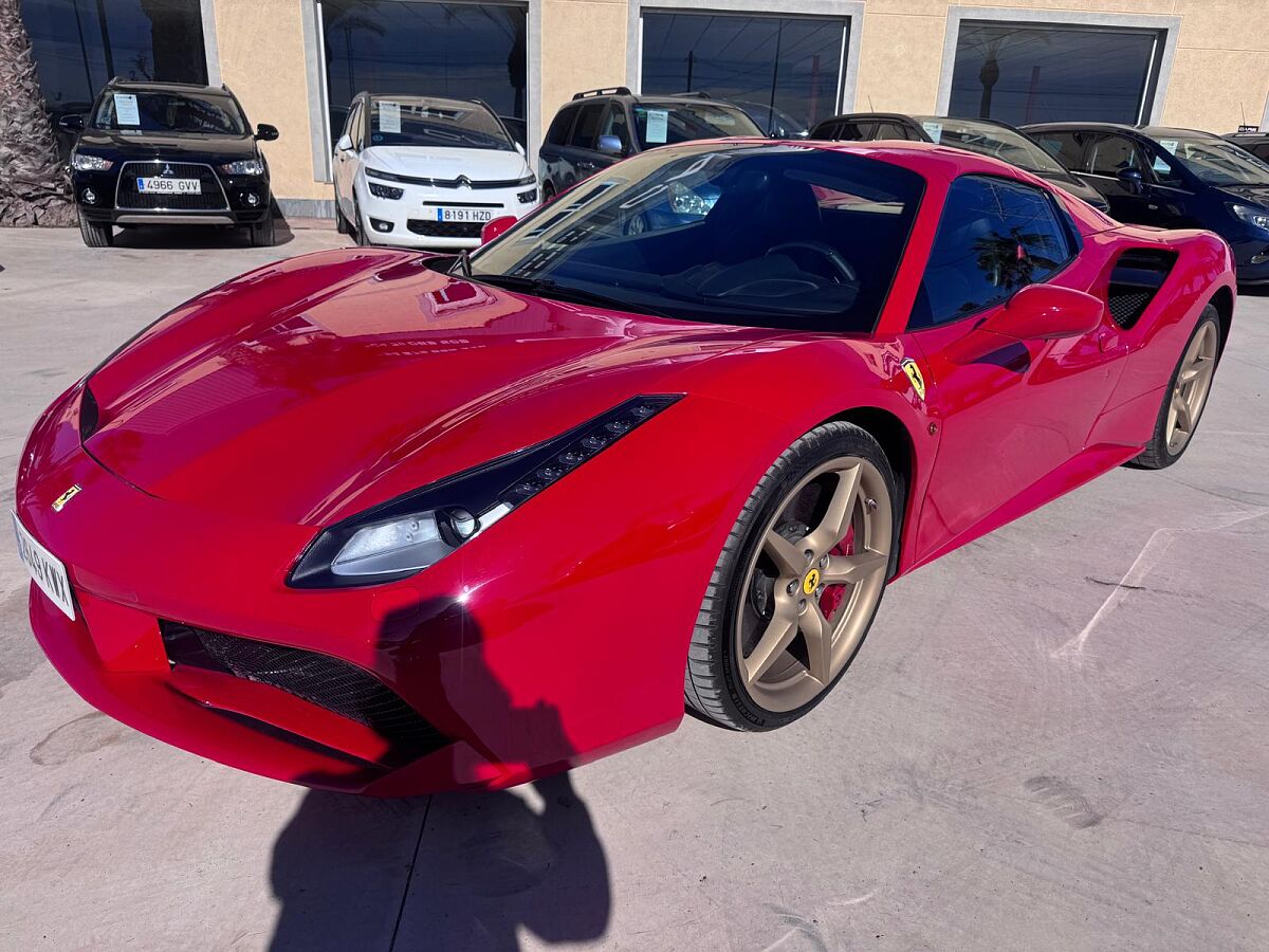 FERRARI 488 SPYDER 3.9 TURBO AUTO SPANISH LHD IN SPAIN 30000 MILES FFSH 2019